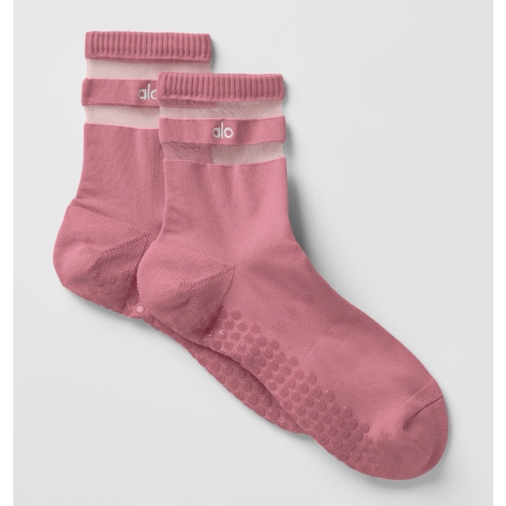ALO Yoga Pink Wild Rose Pulse Grip Socks